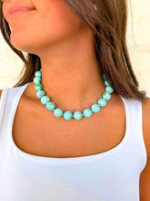 Load image into Gallery viewer, Resin Round Light Blue Necklace