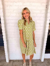 Load image into Gallery viewer, In The Middle Green Printed Dress