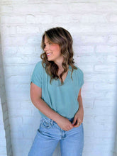 Load image into Gallery viewer, Simple Joy Aloe Top