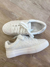 Load image into Gallery viewer, Dorothy 66 Ivory Sneaker