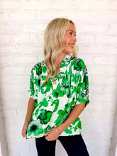 Load image into Gallery viewer, Paisley Print Floral Green Top