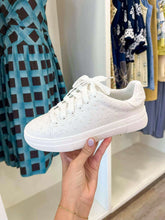 Load image into Gallery viewer, Dorothy 66 Ivory Sneaker