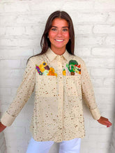 Load image into Gallery viewer, Queen Of Sparkles Beige Rhinestone Fall Pocket Button Up