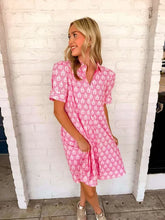 Load image into Gallery viewer, In The Middle Pink Printed Dress