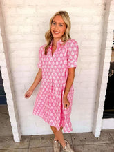 Load image into Gallery viewer, In The Middle Pink Printed Dress