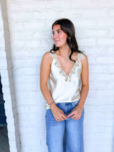 Load image into Gallery viewer, Beautifully Detailed Champagne Lace Cami Top