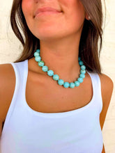 Load image into Gallery viewer, Resin Round Light Blue Necklace