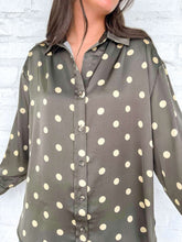 Load image into Gallery viewer, On The Run Olive Top