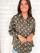 Load image into Gallery viewer, On The Run Olive Top