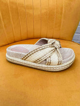 Load image into Gallery viewer, Mia Giade Natural Raffia Sandal