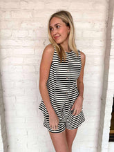 Load image into Gallery viewer, Classical Thoughts Black/White Set