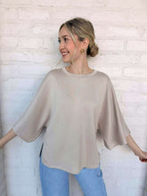 Load image into Gallery viewer, Any Chances Oatmeal Top