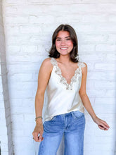 Load image into Gallery viewer, Beautifully Detailed Champagne Lace Cami Top