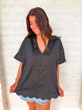 Load image into Gallery viewer, Ivy Lane Black Polka Dot Top
