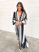 Load image into Gallery viewer, Here And Now Black Maxi Dress