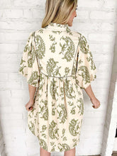 Load image into Gallery viewer, Vineyard View Printed Sage Dress
