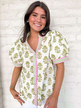 Load image into Gallery viewer, Season In Bloom Cream Top