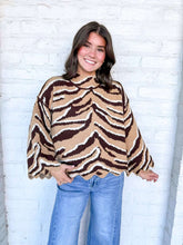 Load image into Gallery viewer, The Spotlight Camel Top