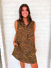 Load image into Gallery viewer, The Tiger Club Printed Dress