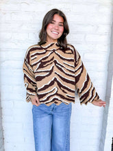 Load image into Gallery viewer, The Spotlight Camel Top