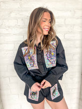 Load image into Gallery viewer, Queen Of Sparkles Black Queen Card Cotton Short