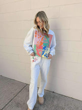 Load image into Gallery viewer, Queen Of Sparkles Grey Colorblock
Gingham QOS Card Logo Sweatshirt