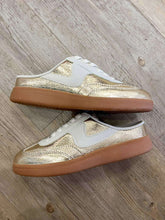 Load image into Gallery viewer, Modern 17 Gold Slip On Sneaker