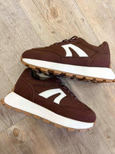 Load image into Gallery viewer, Obsessed 11 Brown Sneaker