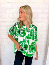 Load image into Gallery viewer, Paisley Print Floral Green Top