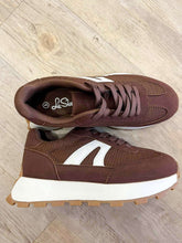 Load image into Gallery viewer, Obsessed 11 Brown Sneaker