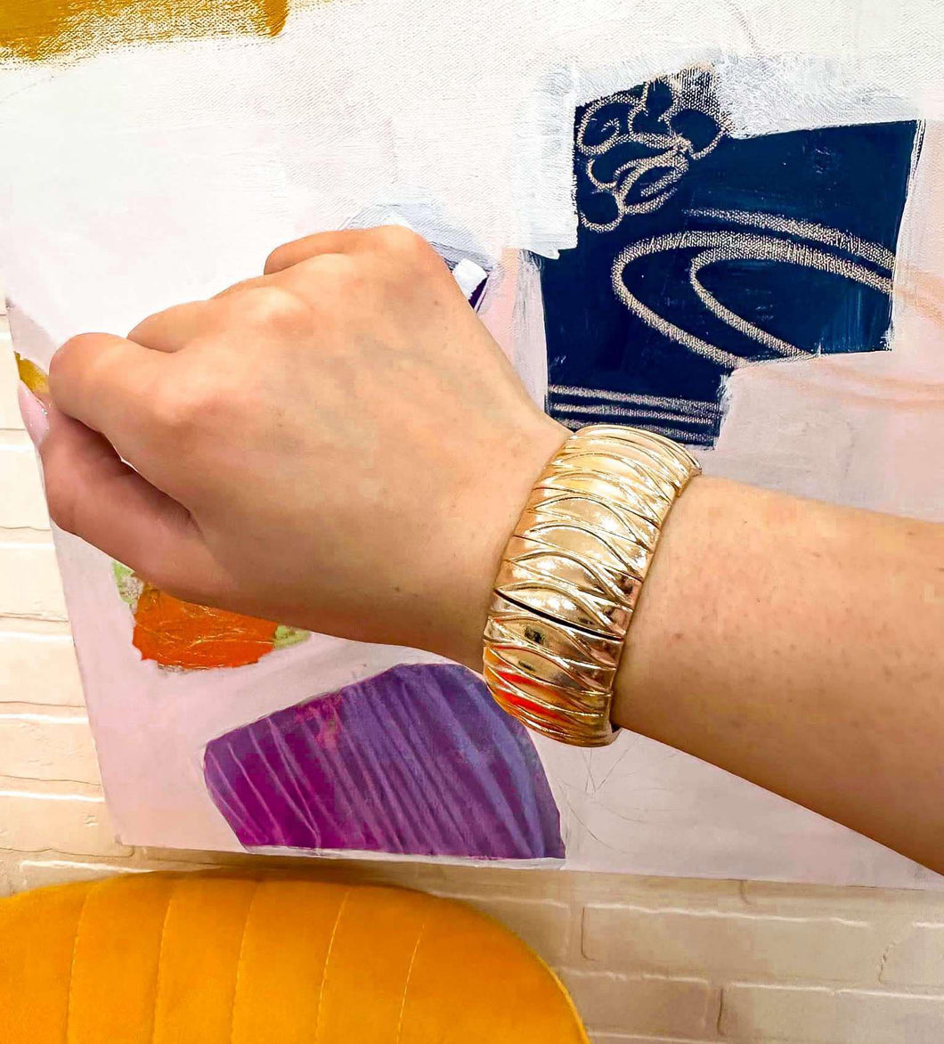 Gold Ribbed Wide Bracelet