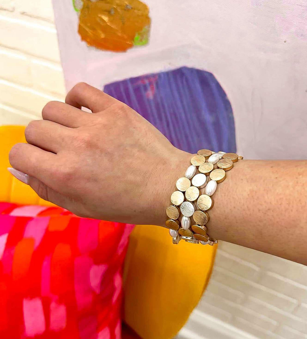 Gold Textured Disc With Pearl Bracelets