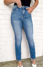 Load image into Gallery viewer, Create Space High Rise Slim Straight Jean