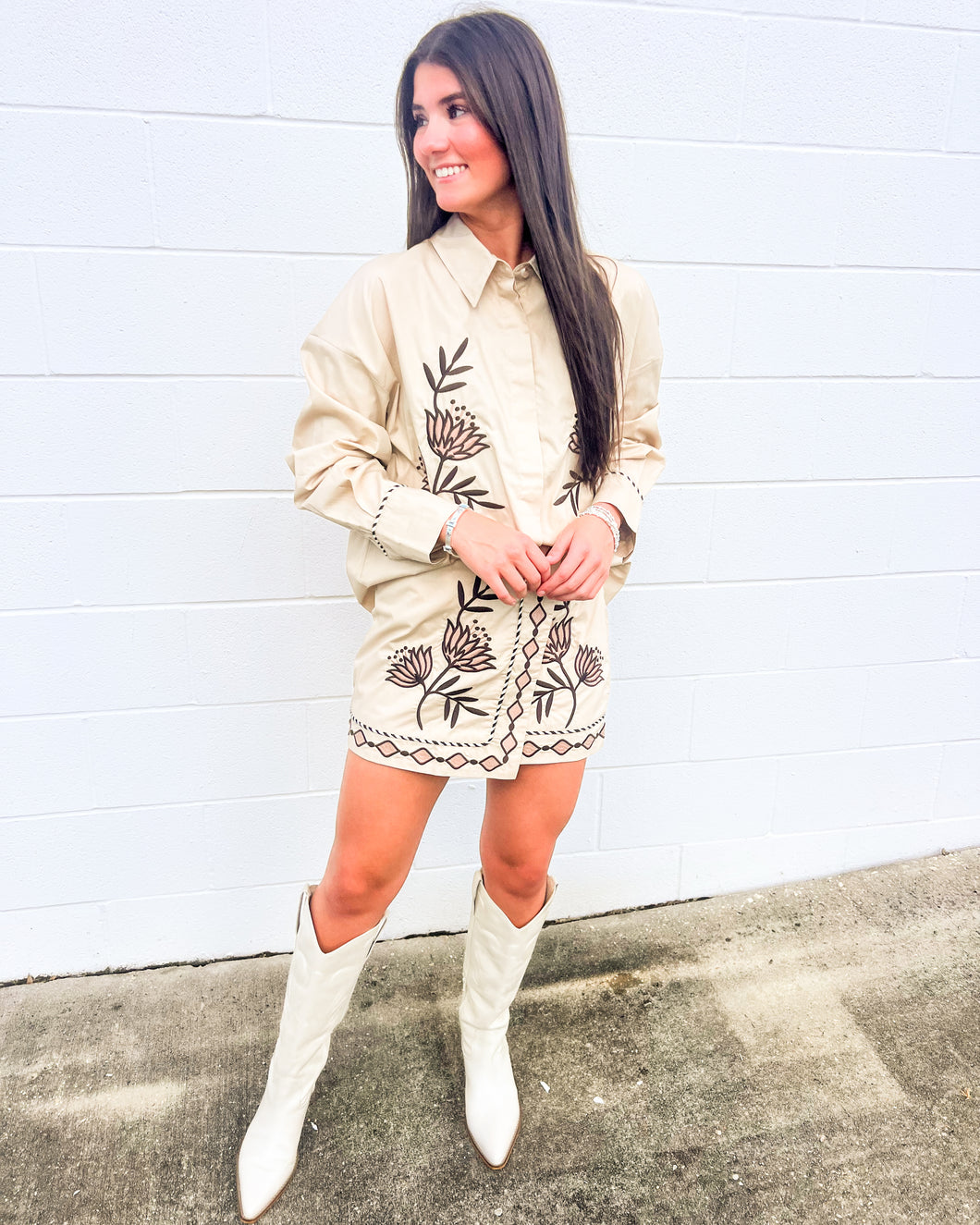 Sail Away Taupe Embroidered Set