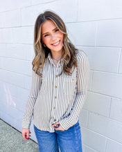 Load image into Gallery viewer, Got The Best Mocha Button Down Top
